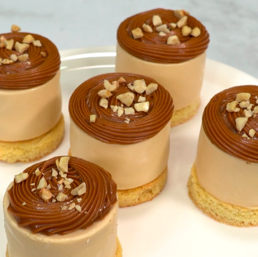 Semifrío de dulce de leche y maní