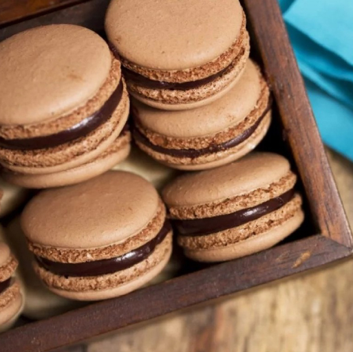 Macarons rellenos con Ganache de Chocolate y Naranja